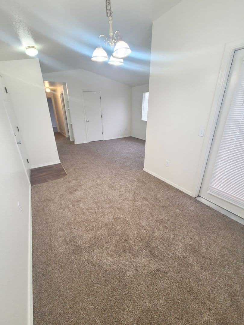 Nampa Apartment: 408-420 N. Broadmore Way