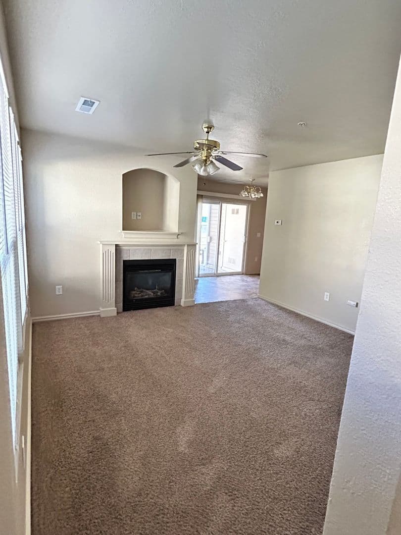 Nampa Apartment: 1005 & 1023 S Locust St