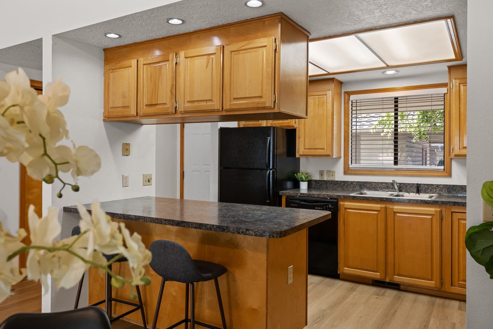 Boise Apartment: 2208-2220 S Gekeler Ln