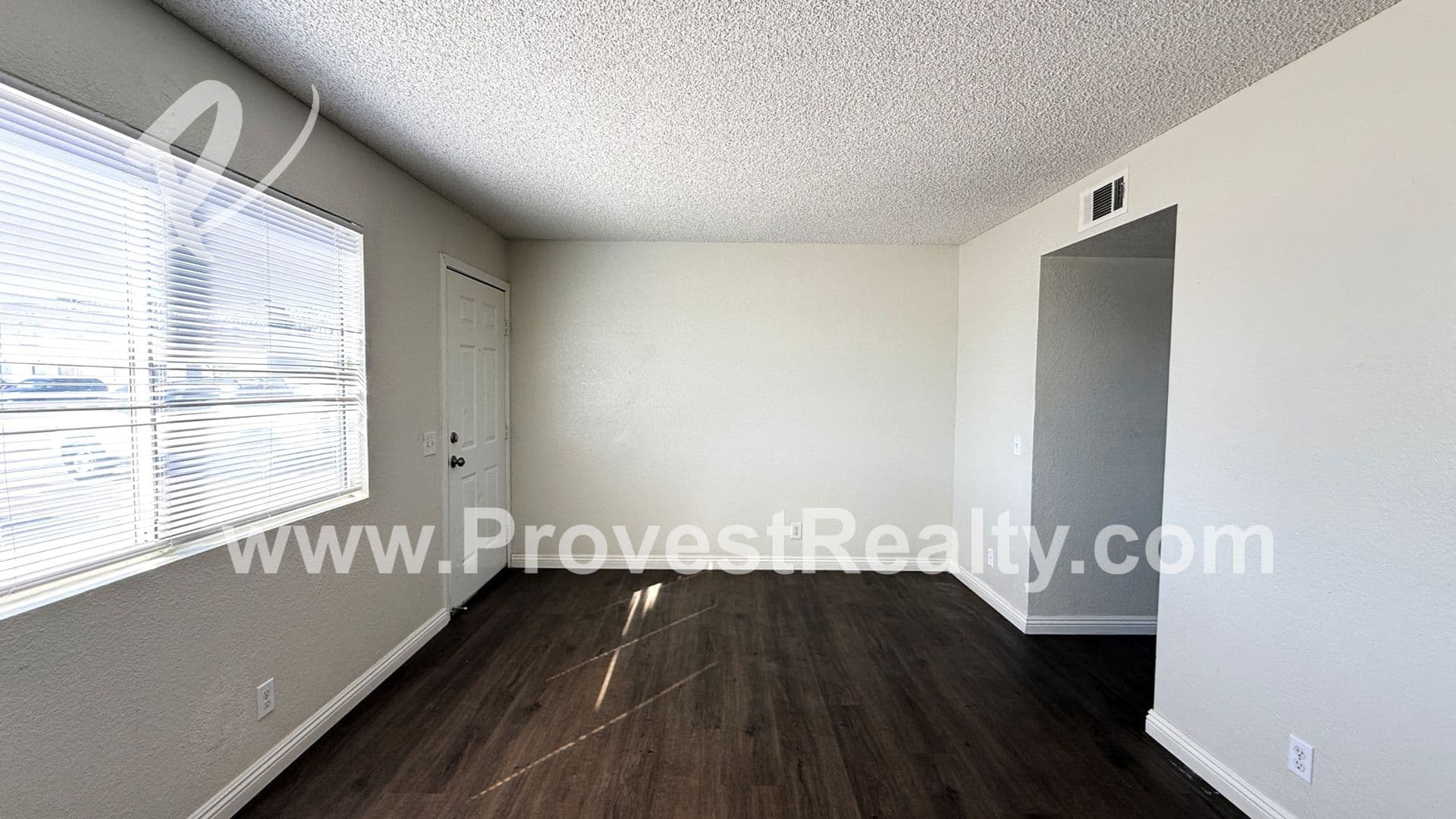 Apple Valley Apartment: 22544 Sioux Rd