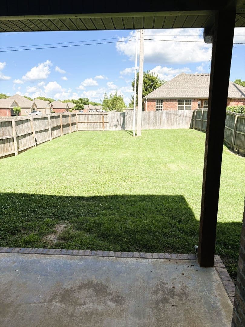Bentonville Townhome: 1801 & 1803 SW Stonegrove Rd.