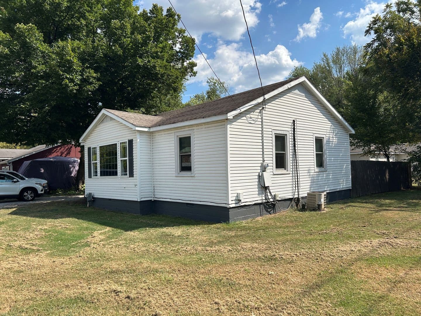 Fayetteville House: 2365 W. Wedington Drive