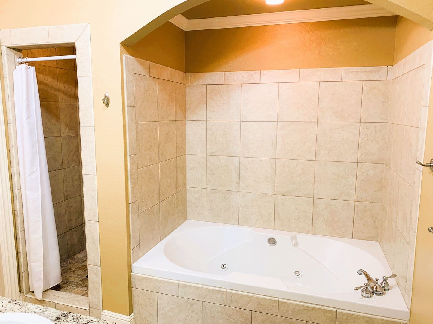 Fayetteville Apartment: 600 W. Meadow St. Unit# 310
