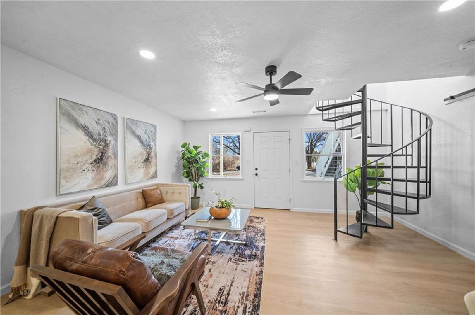Fayetteville Apartment: 1614 E Huntsville Rd