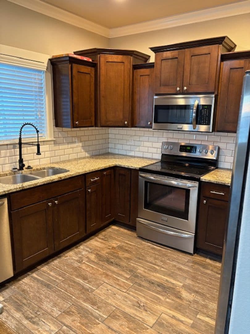 Bentonville Townhome: 1801 & 1803 SW Stonegrove Rd.