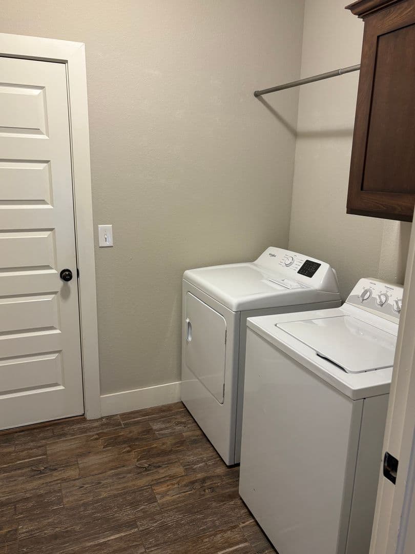 Bentonville Townhome: 1801 & 1803 SW Stonegrove Rd.