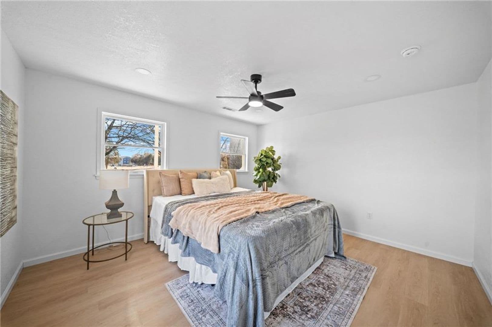 Fayetteville Apartment: 1614 E Huntsville Rd