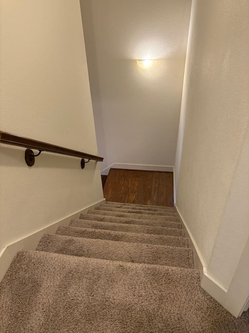 Bentonville House: 1711 SW Stonegrove Rd.