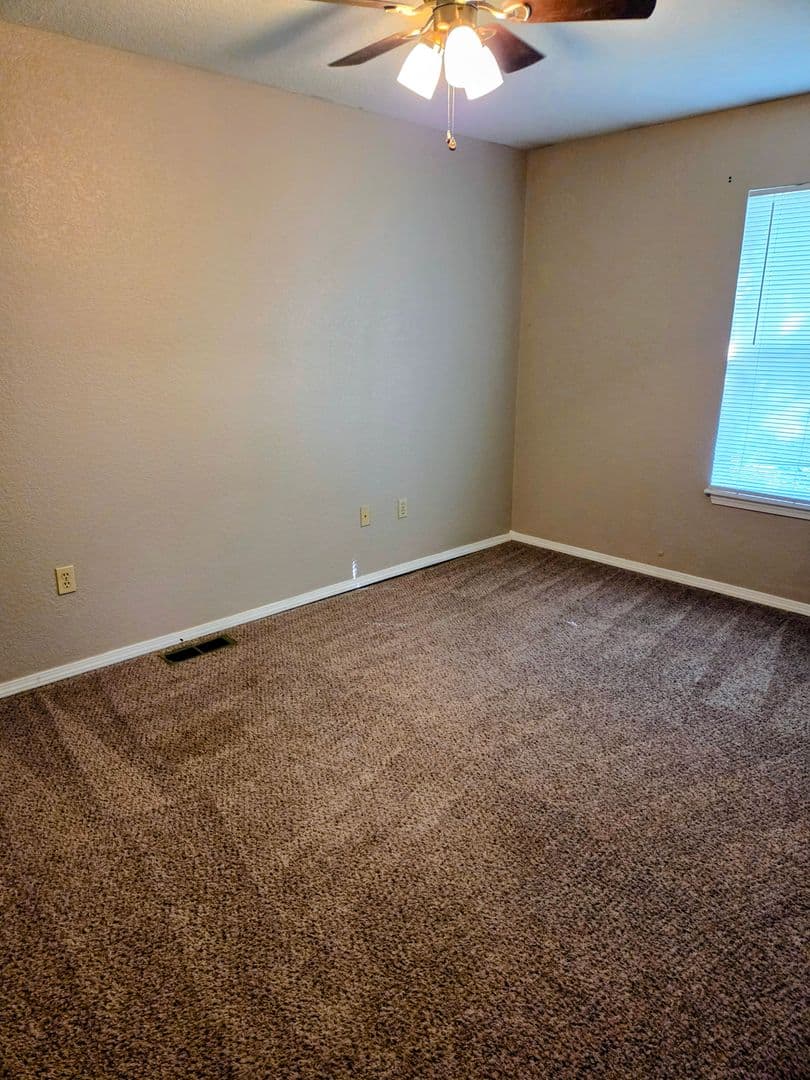 Fayetteville Apartment: 1023-1057 Eagle