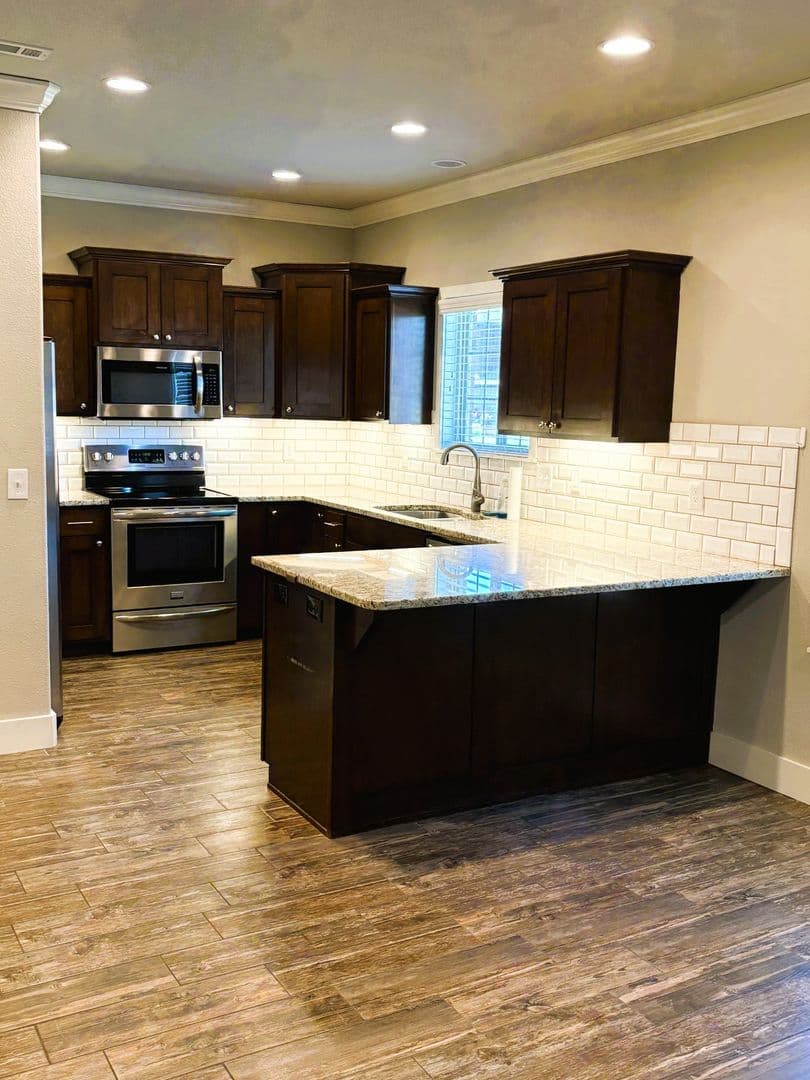 Bentonville Townhome: 1801 & 1803 SW Stonegrove Rd.