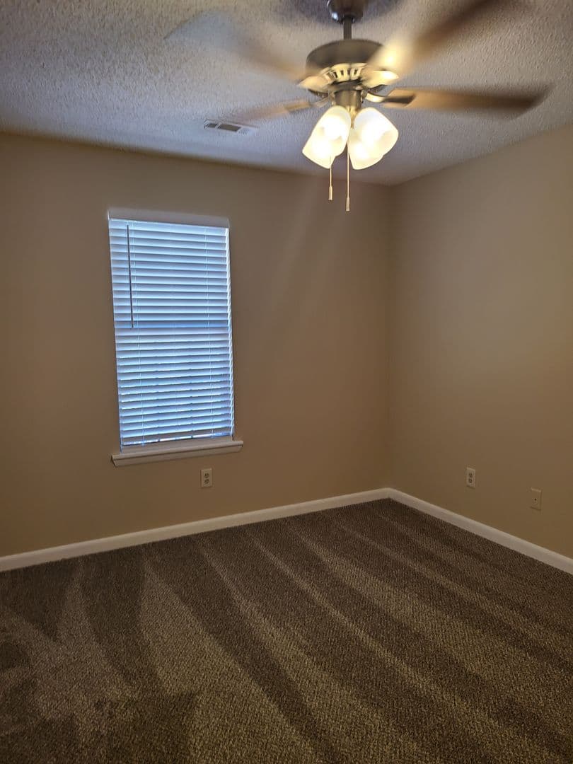 Decatur Apartment: 1218 Brookline Ave. SW