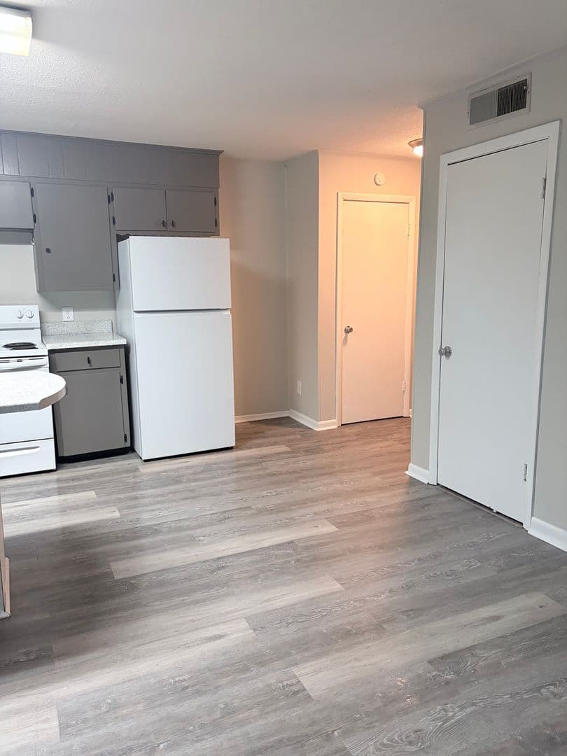 Cleveland Apartment: 3716 Cliffside Drive