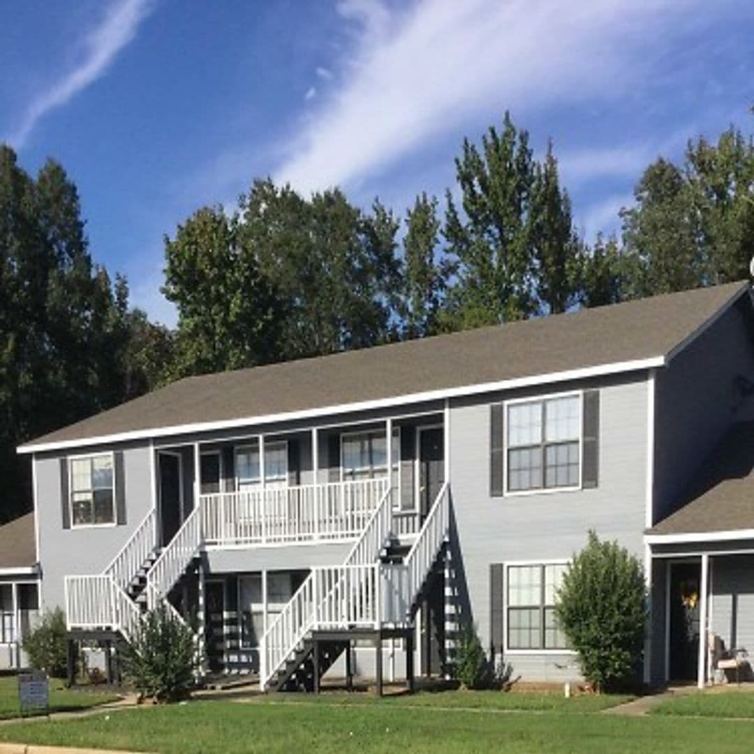 Decatur Apartment: 1402-1406 Brookline Avenue SW