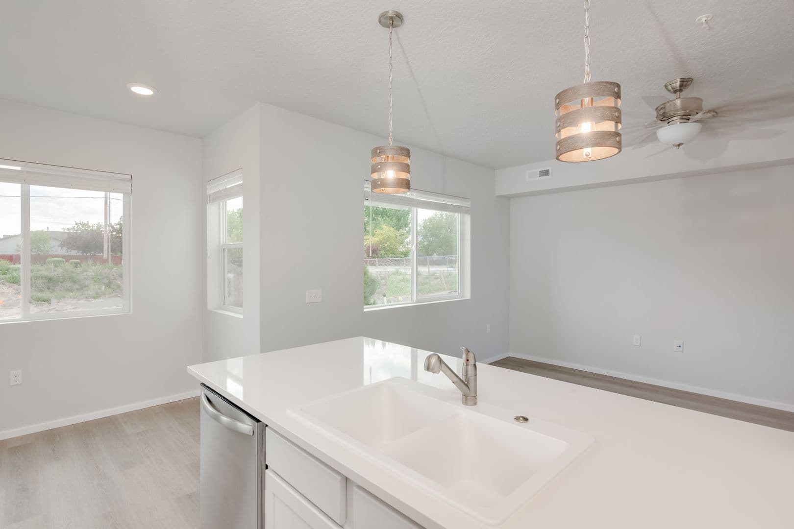 Caldwell Apartment: 5121 Farnum Lane #201