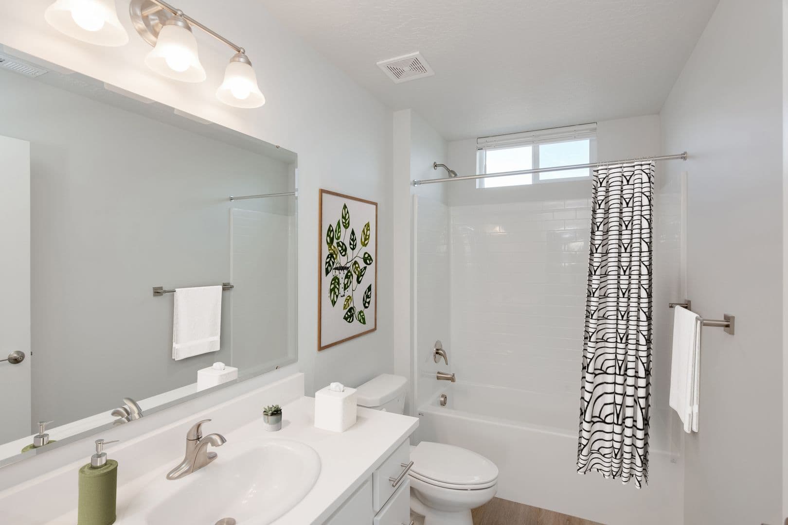 Caldwell Apartment: 5121 Farnum Lane #201