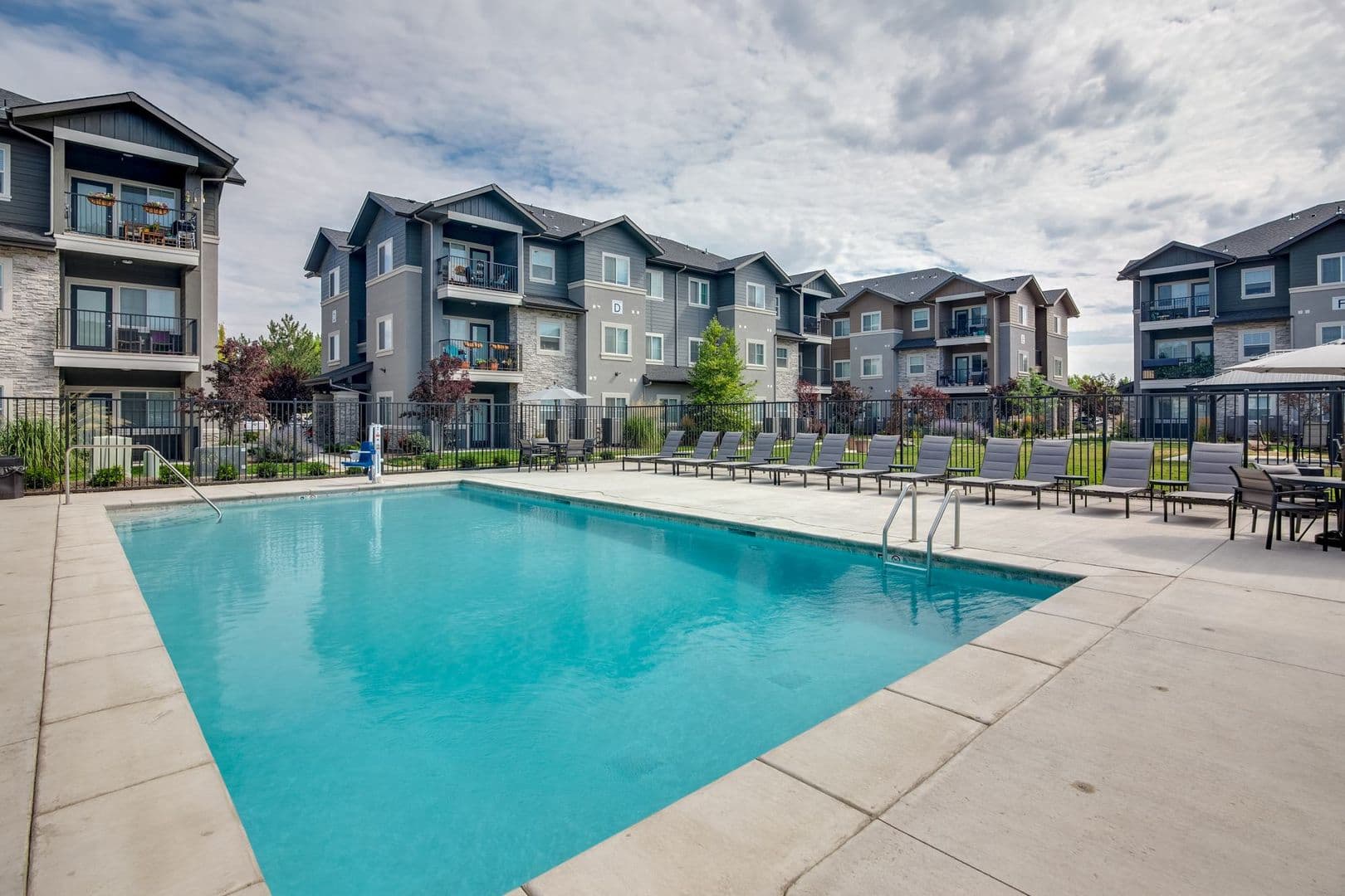Nampa Apartment: 16344 N. Franklin Blvd