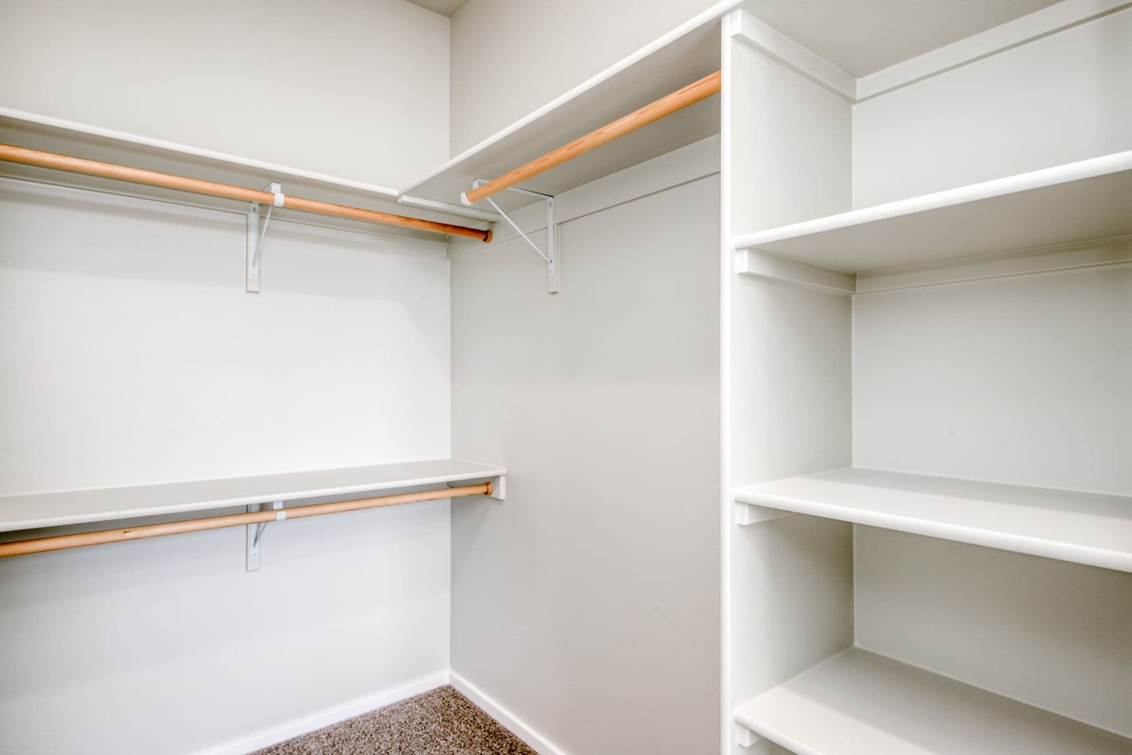 Meridian Apartment: 1727 S Grand Fork Way