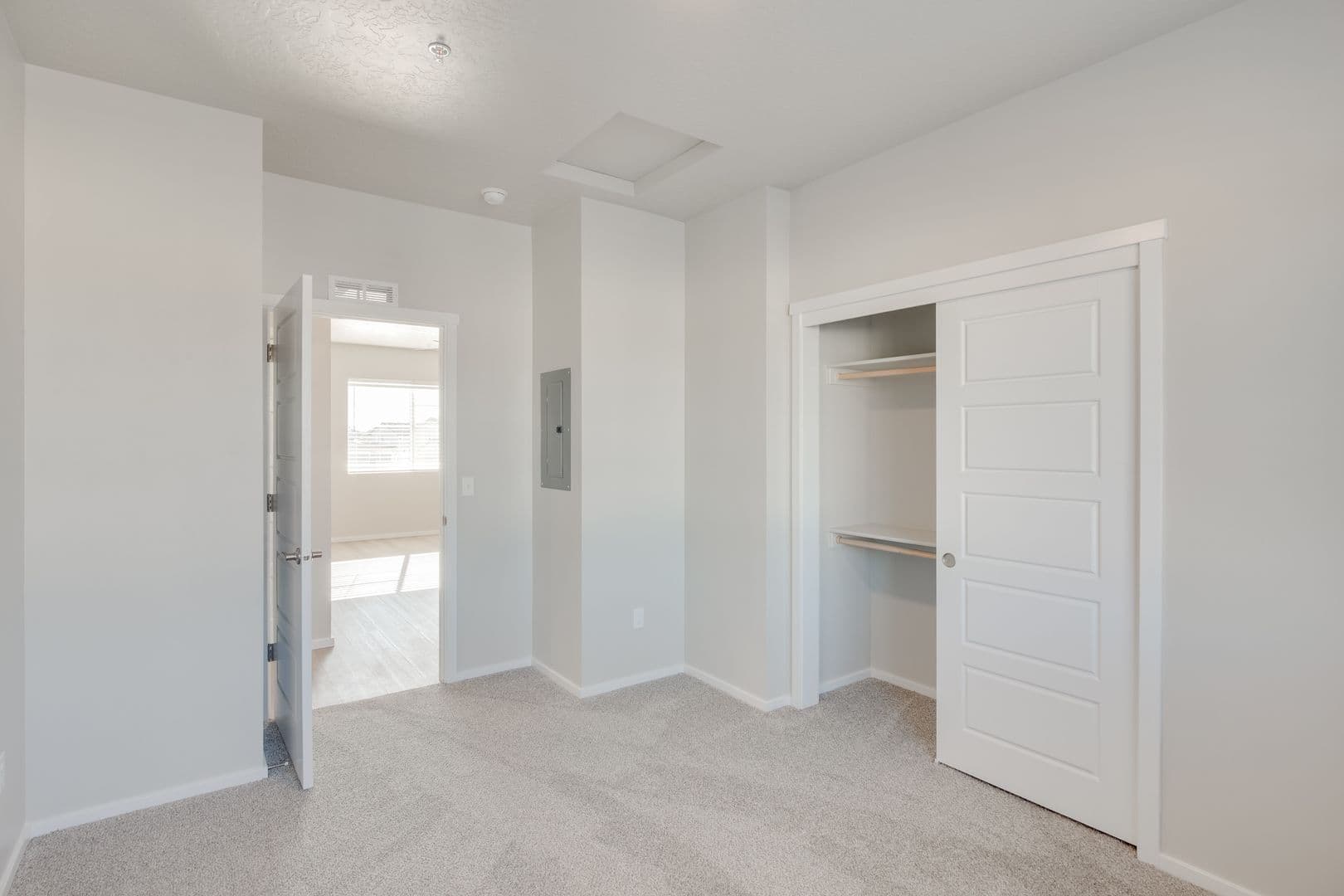 Meridian Apartment: 4820-4924 W. Ladle Rapids Drive