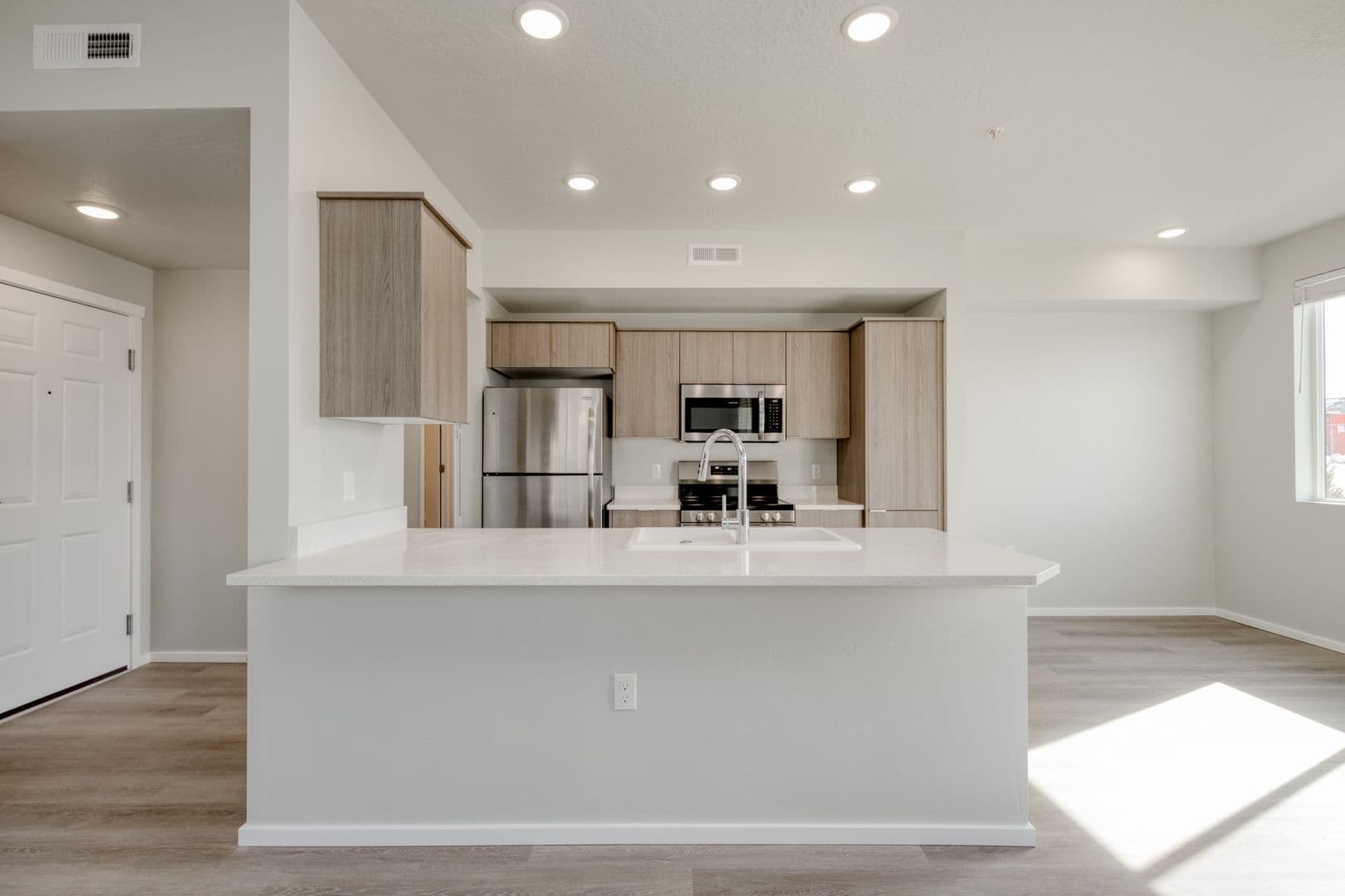 Meridian Apartment: 1767 Grand Fork Way