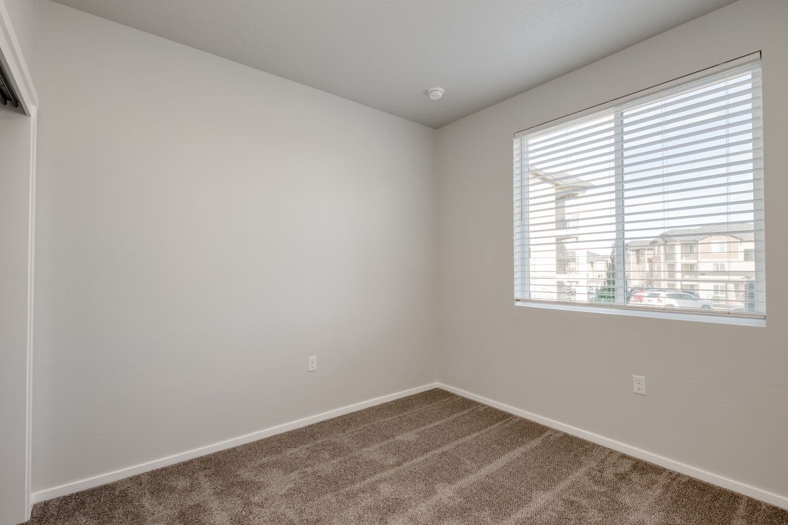 Meridian Apartment: 1711 S Grand Fork Way
