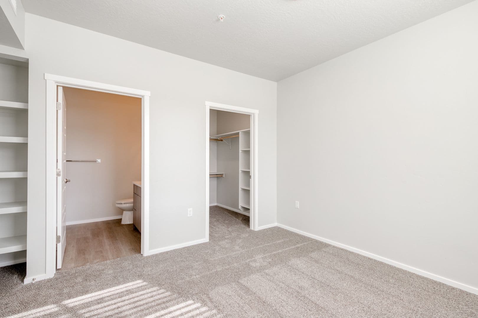 Meridian Apartment: 1699 S Grand Fork Way
