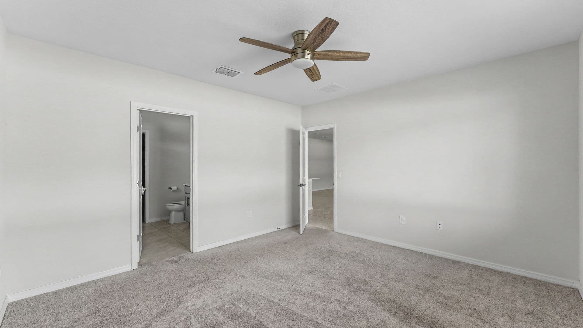 Winter Haven House: 1050 Michelangelo Ln