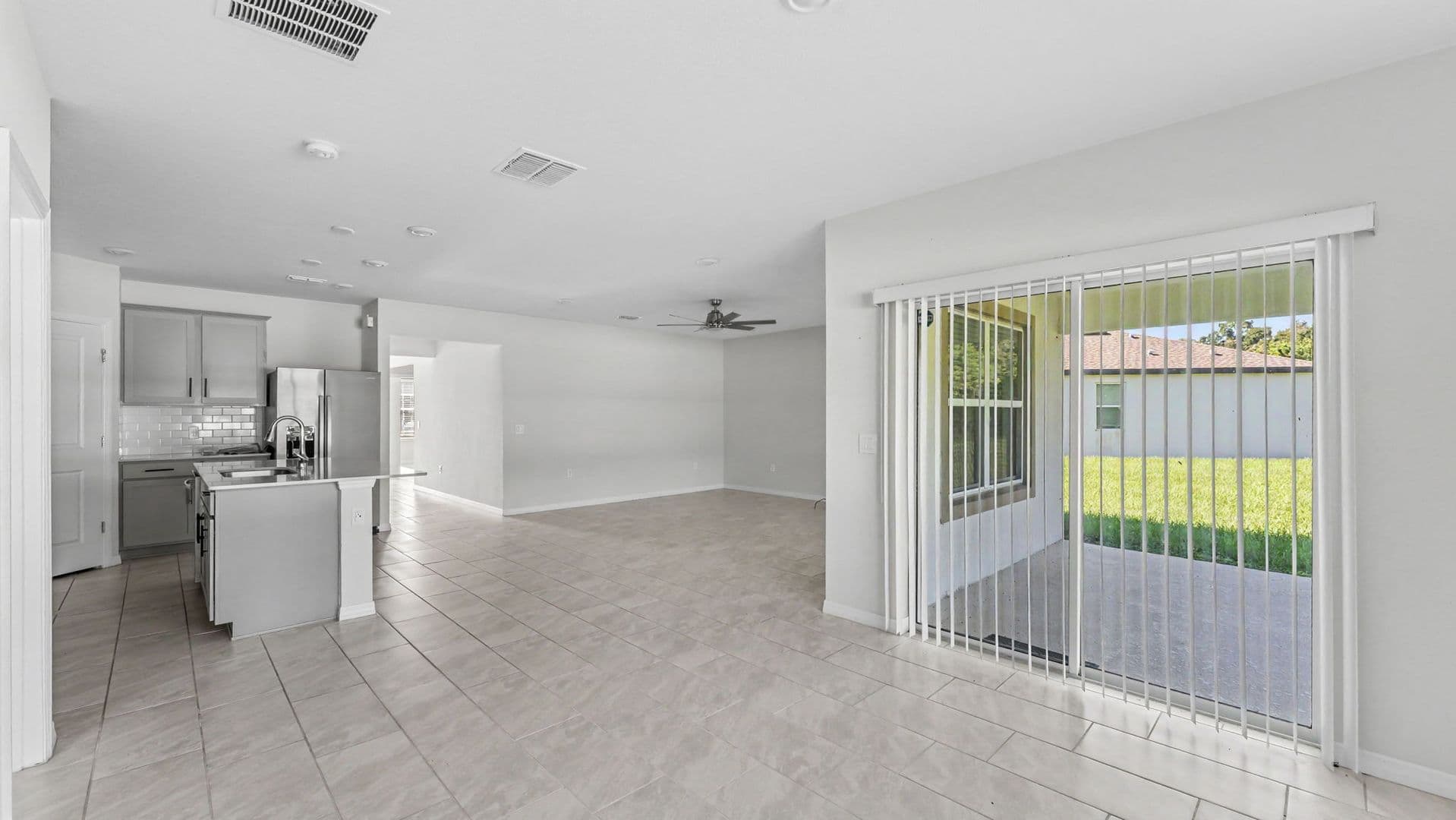 Winter Haven House: 1050 Michelangelo Ln
