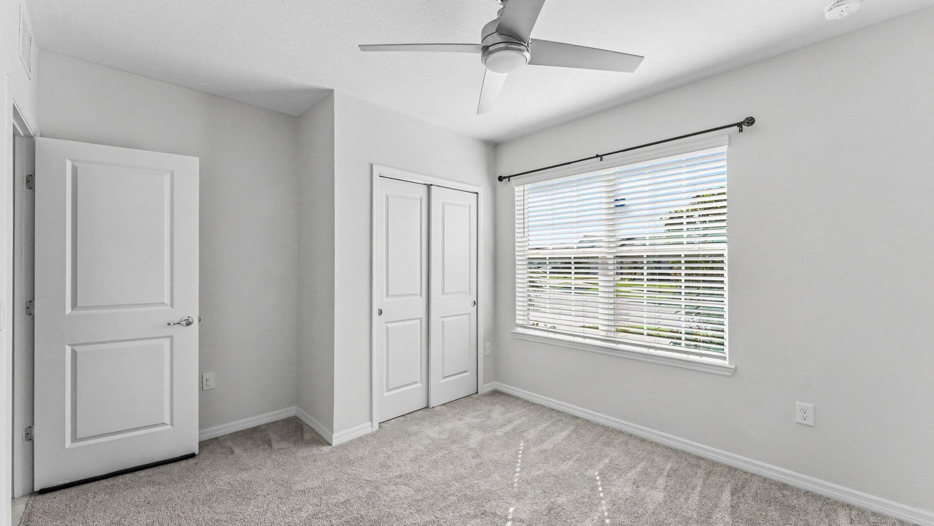 Winter Haven House: 1050 Michelangelo Ln