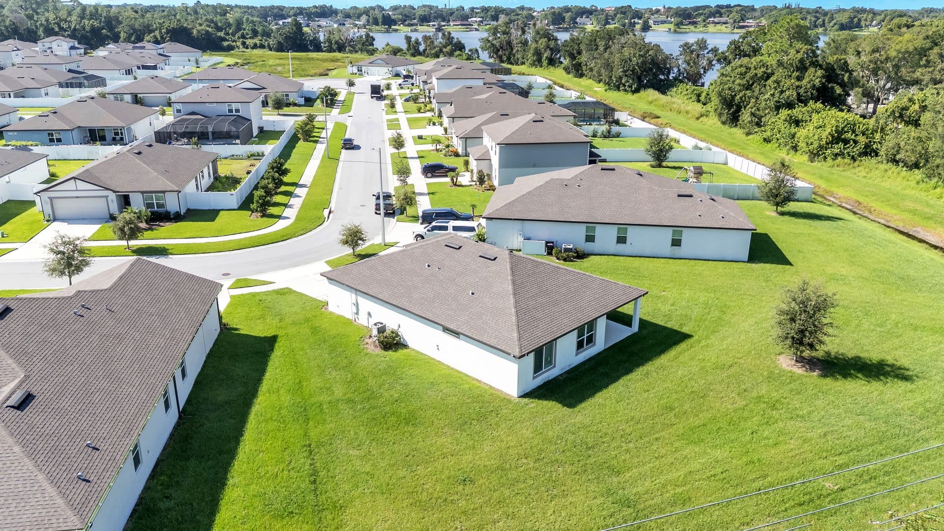 Winter Haven House: 1050 Michelangelo Ln