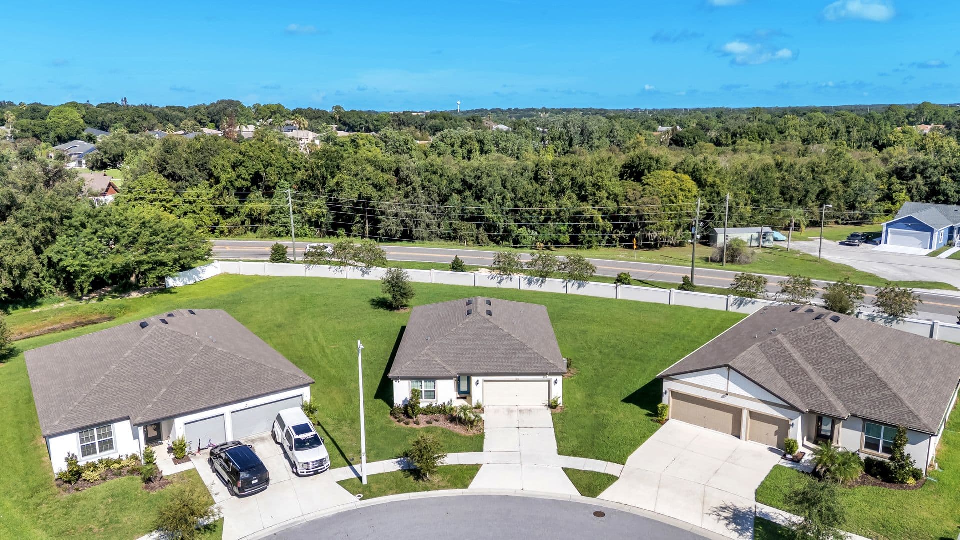 Winter Haven House: 1050 Michelangelo Ln