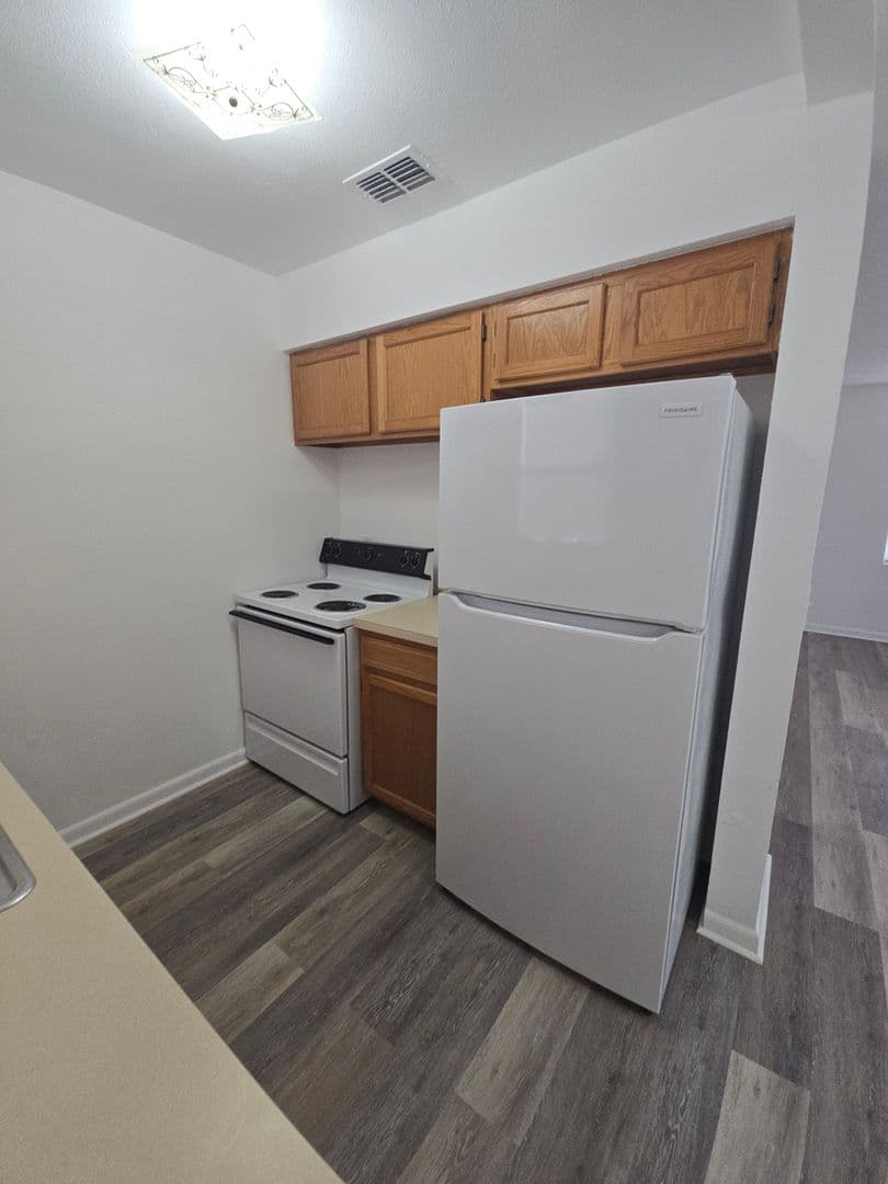 Winter Haven House: 3509 Ave S NW