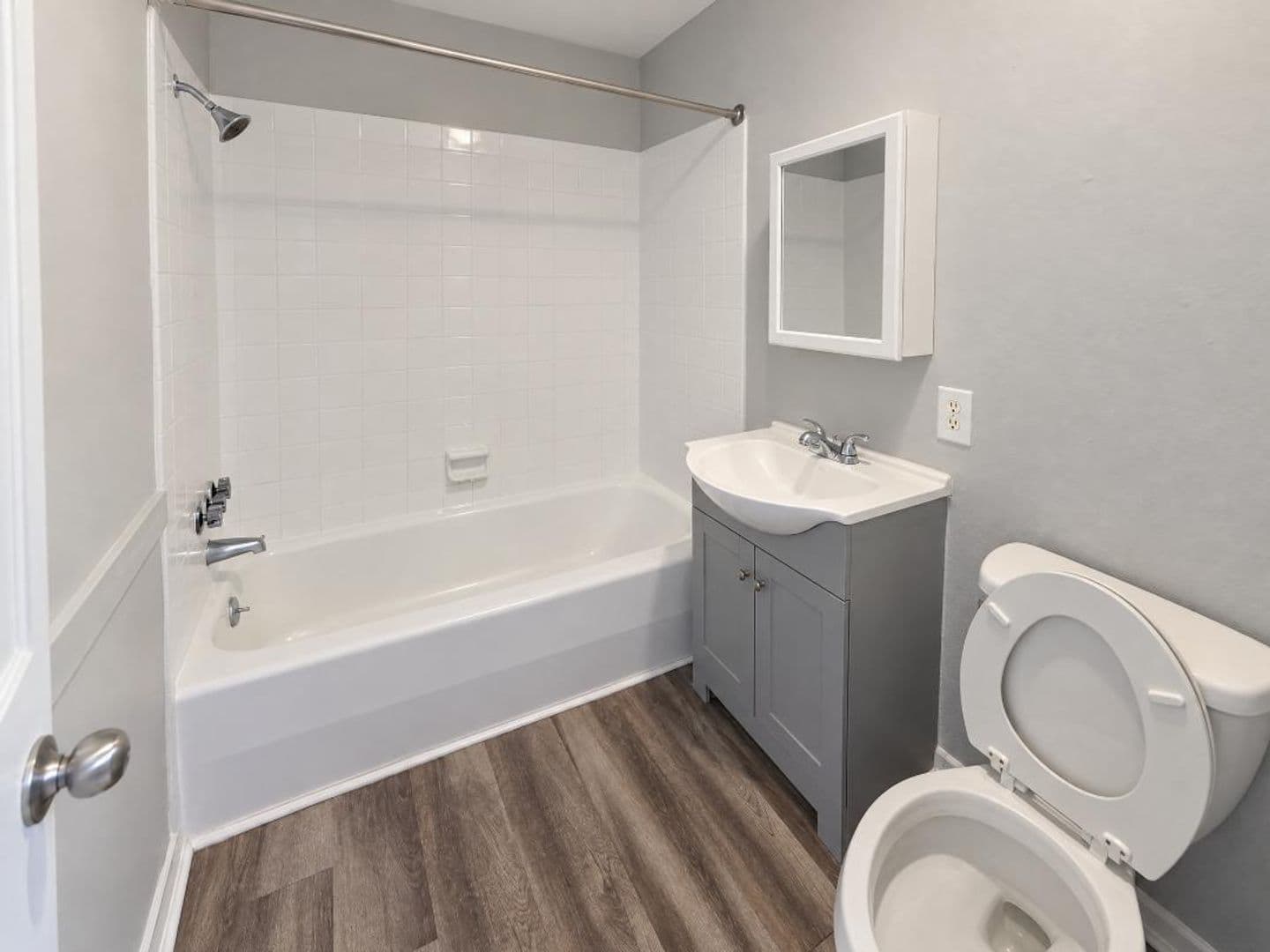 Haines City Apartment: 401 W Florida Ave