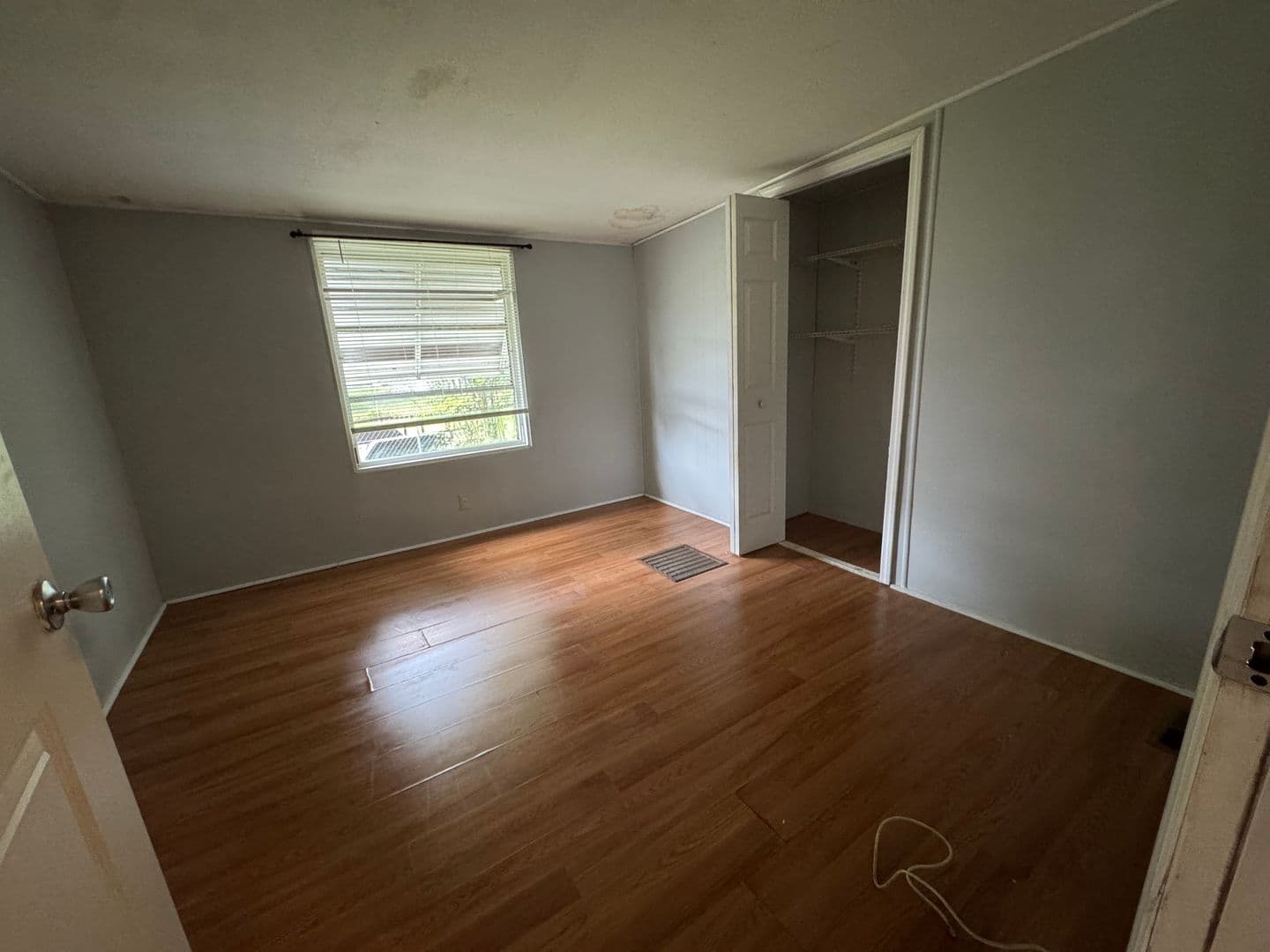 Lakeland House: 534 Oak Ridge E