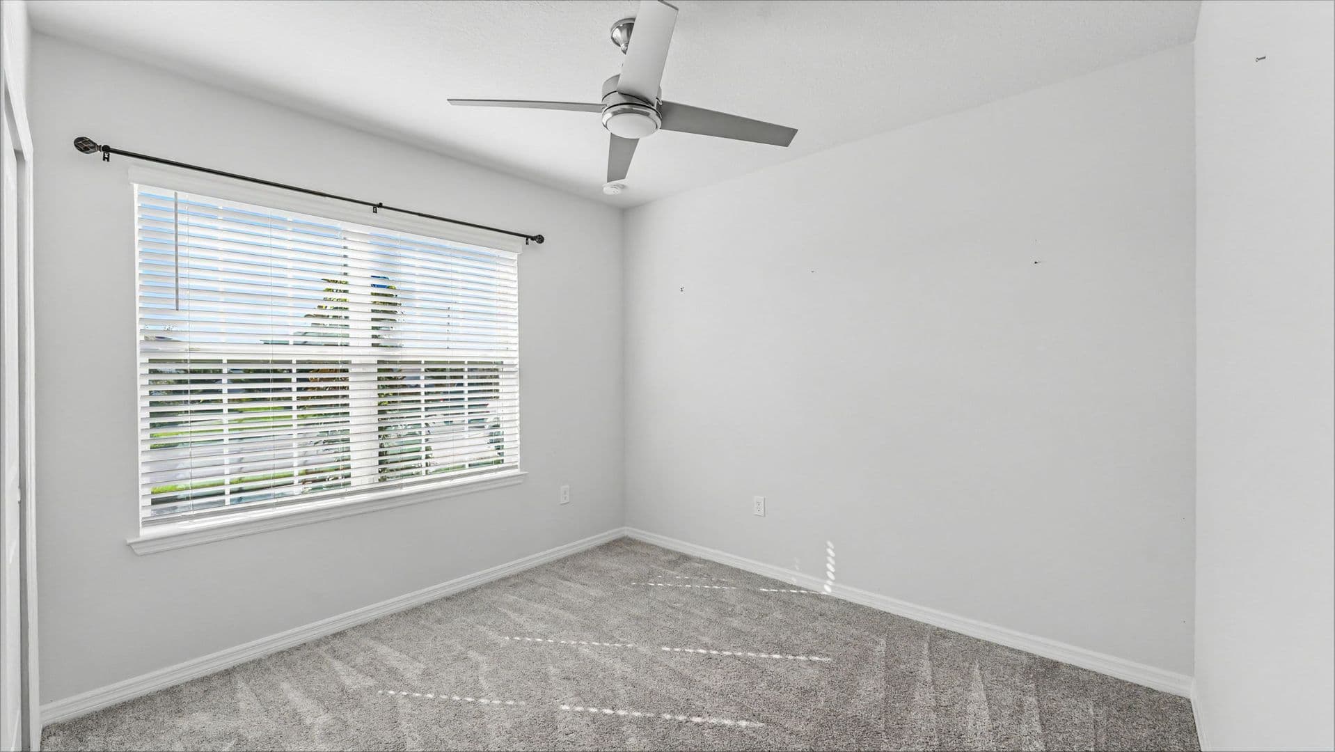 Winter Haven House: 1050 Michelangelo Ln