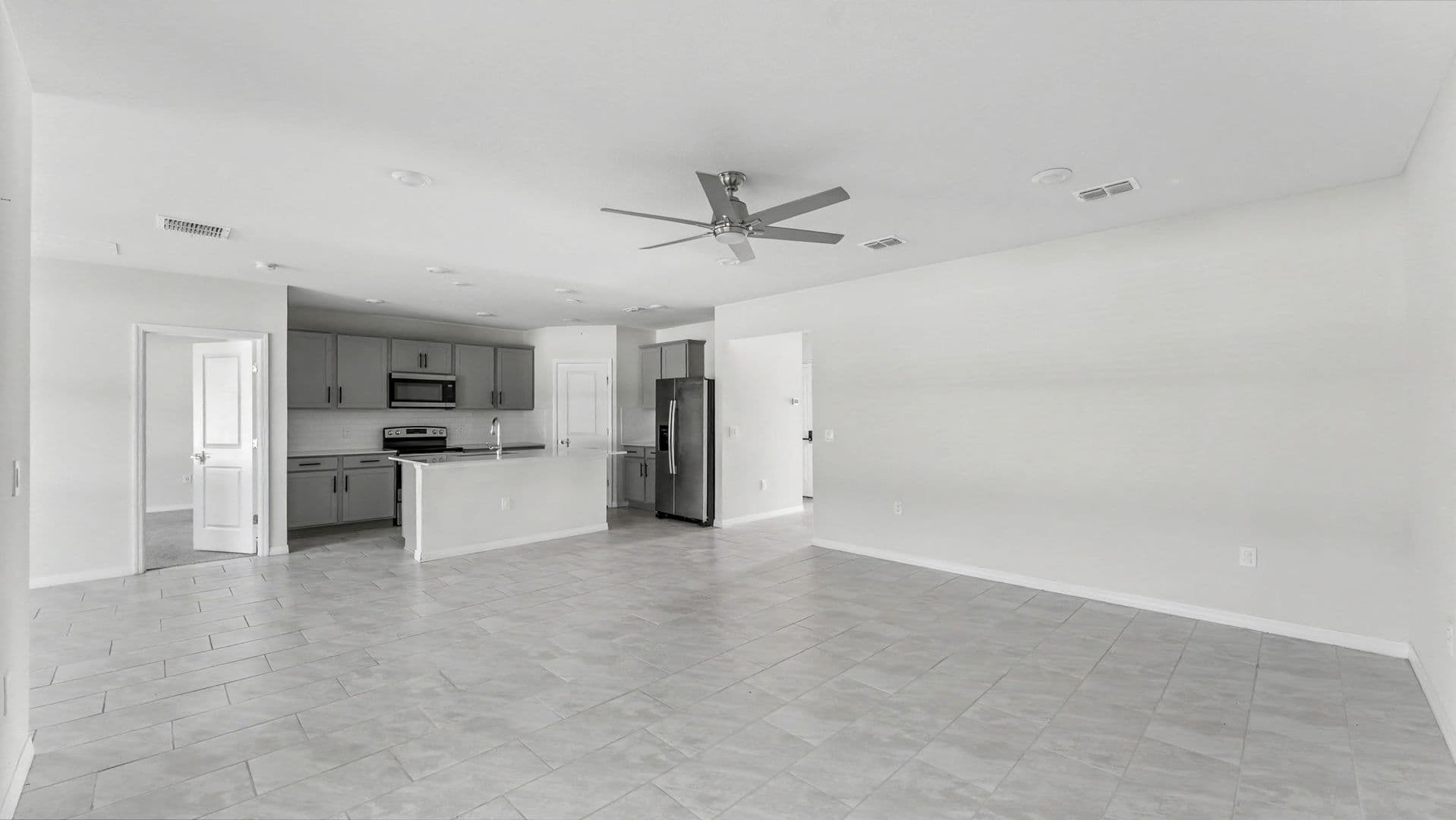 Winter Haven House: 1050 Michelangelo Ln