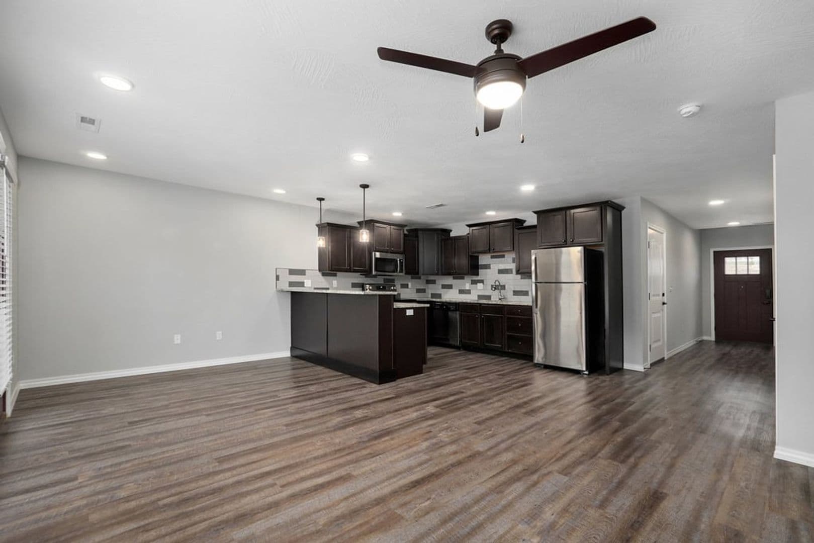Springfield Apartment: 1302-1314 S Lexington