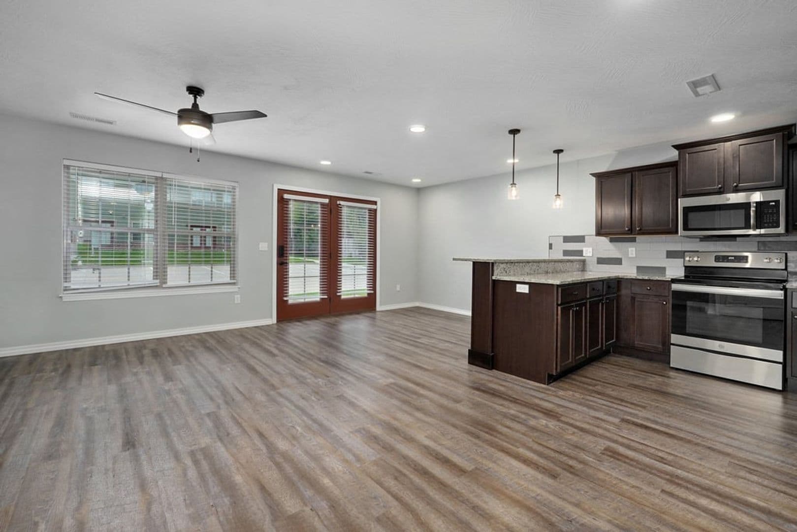 Springfield Apartment: 1302-1314 S Lexington