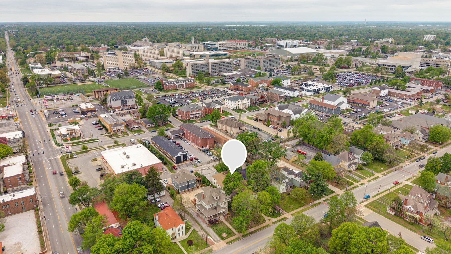 Springfield Apartment: 1138 E Walnut St
