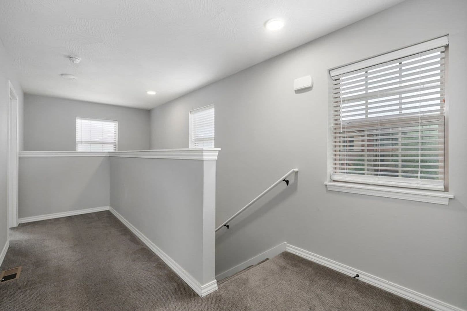 Springfield Apartment: 1302-1314 S Lexington