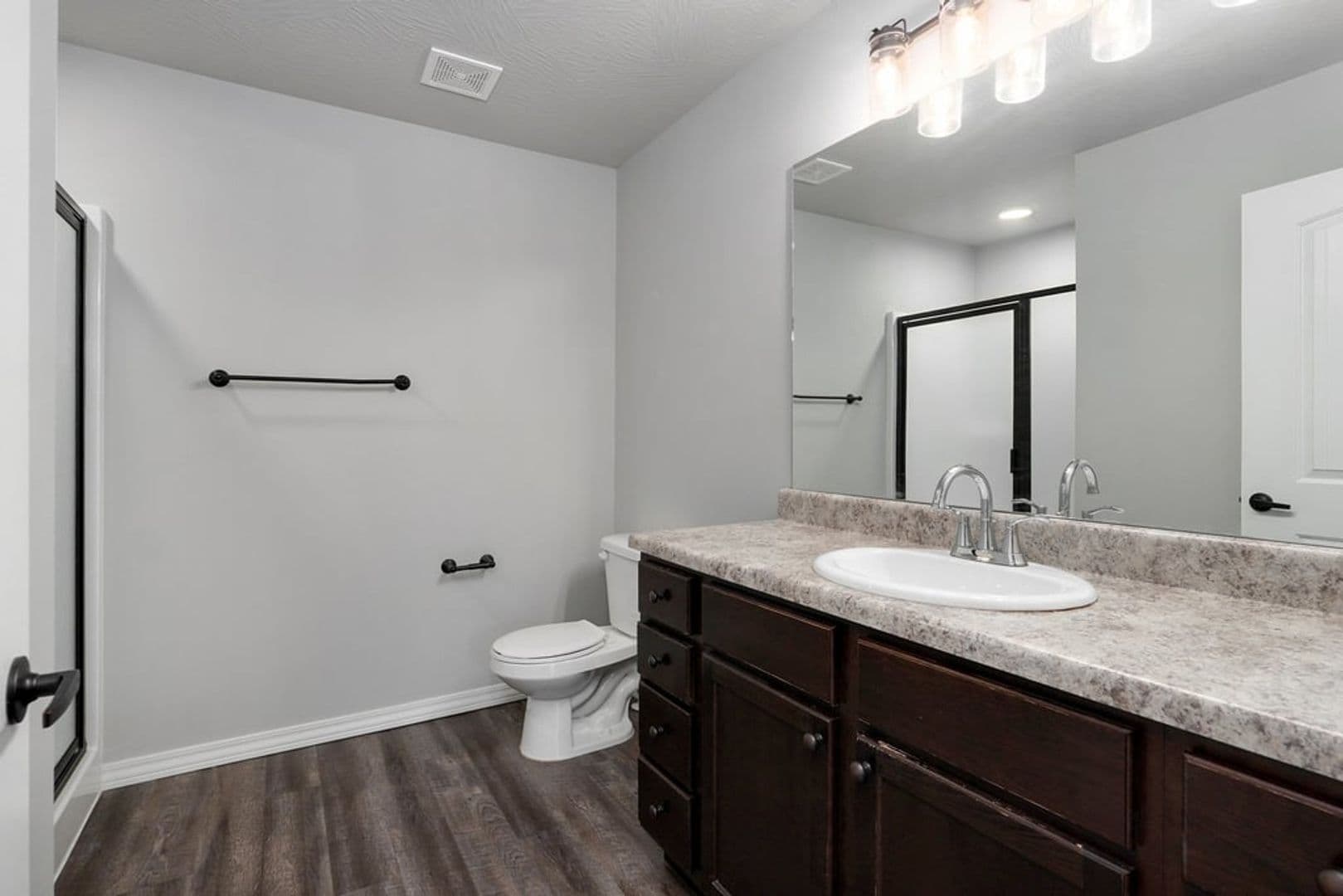 Springfield Apartment: 1302-1314 S Lexington