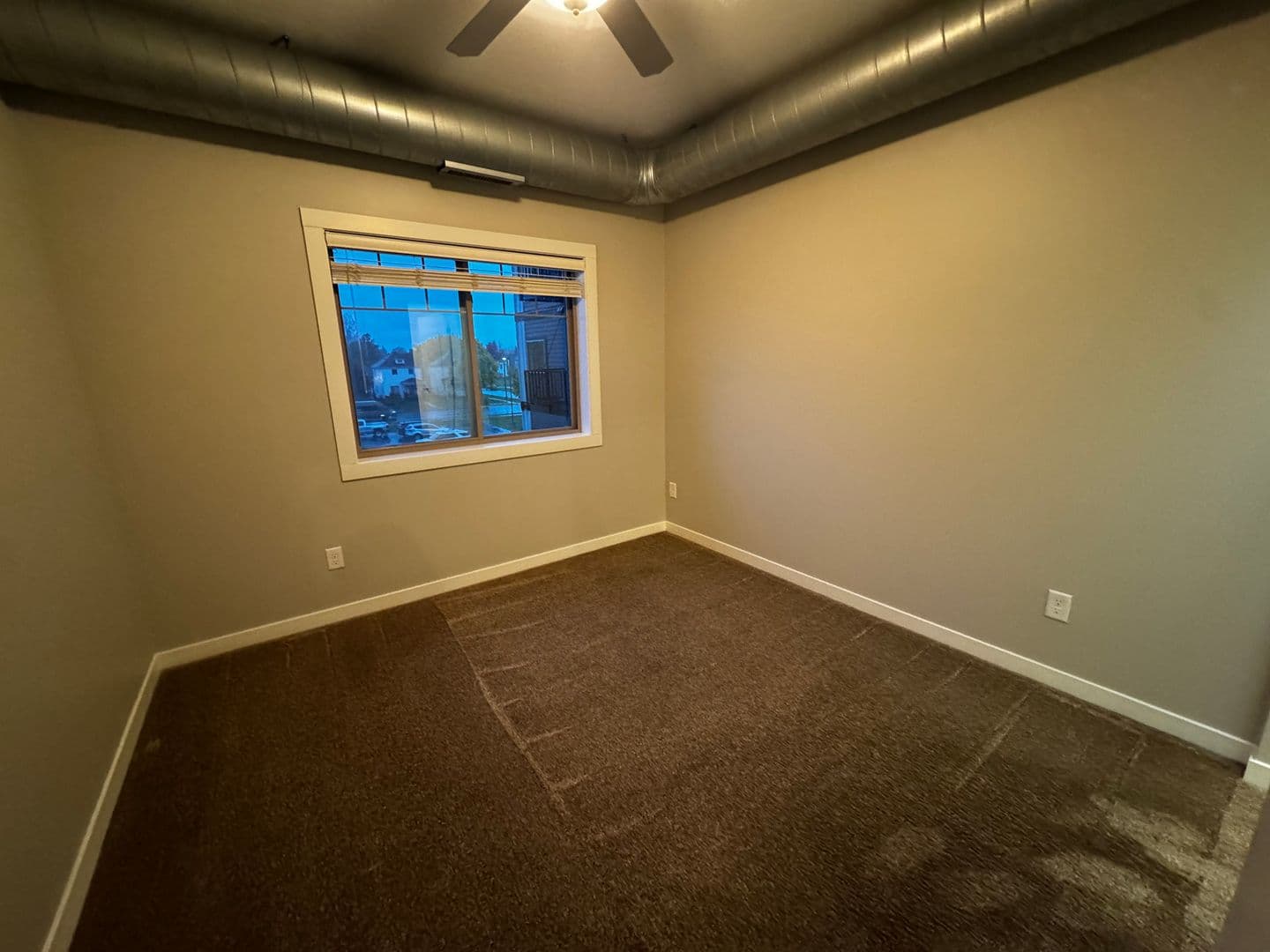 Superior Apartment: 1301 Weeks Ave