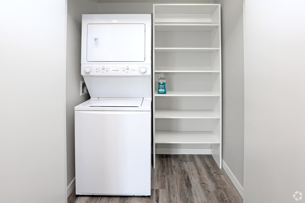Superior Apartment: 320 F Street