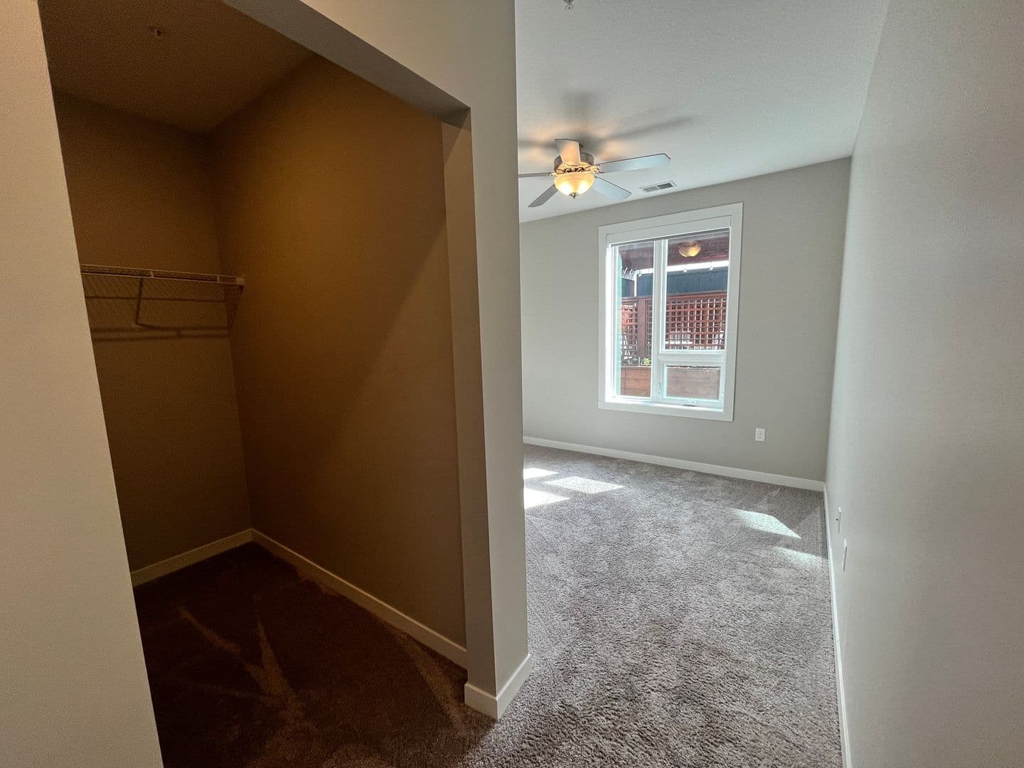 Superior Apartment: 1001 Belknap Street