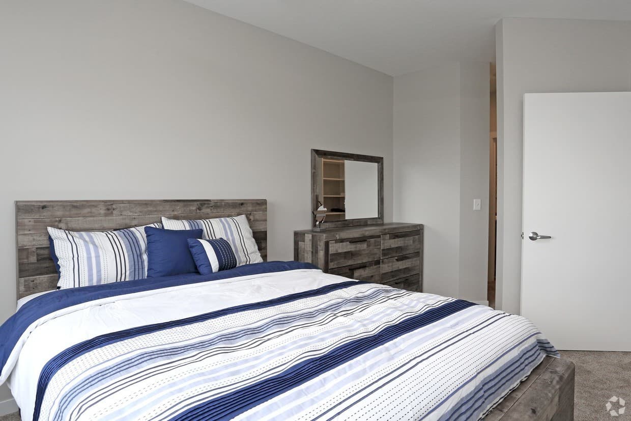 Superior Apartment: 320 F Street