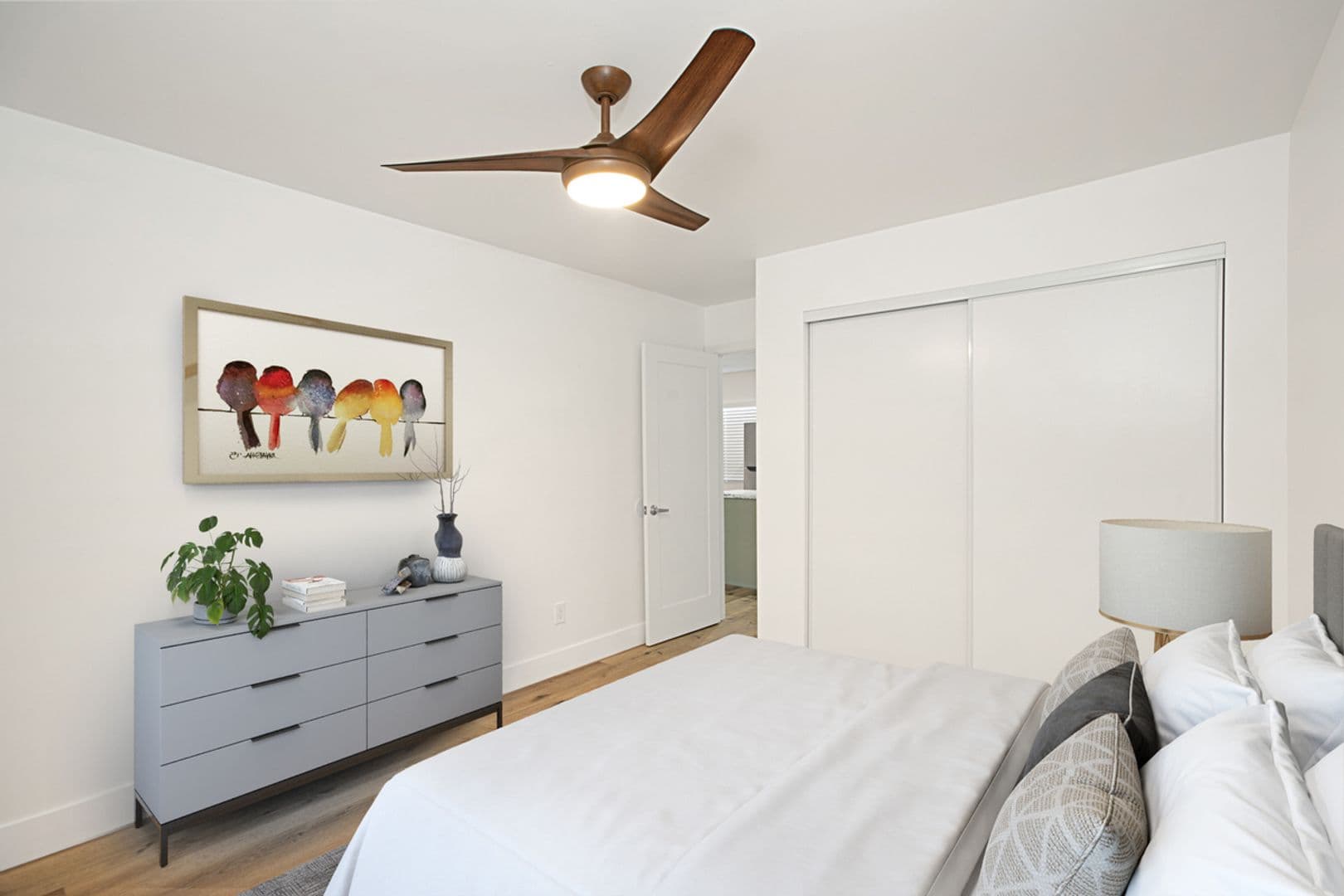 Imperial Beach Apartment: 584 12 TH STREET