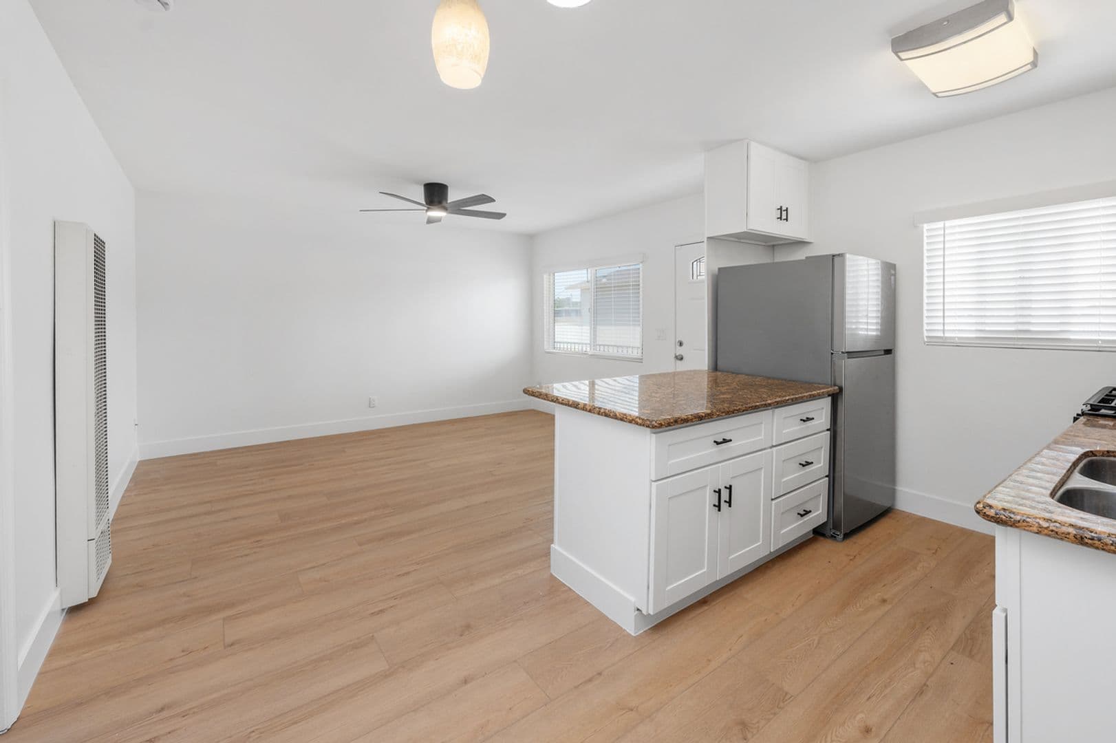 Imperial Beach Apartment: 1413 HEMLOCK AVENUE