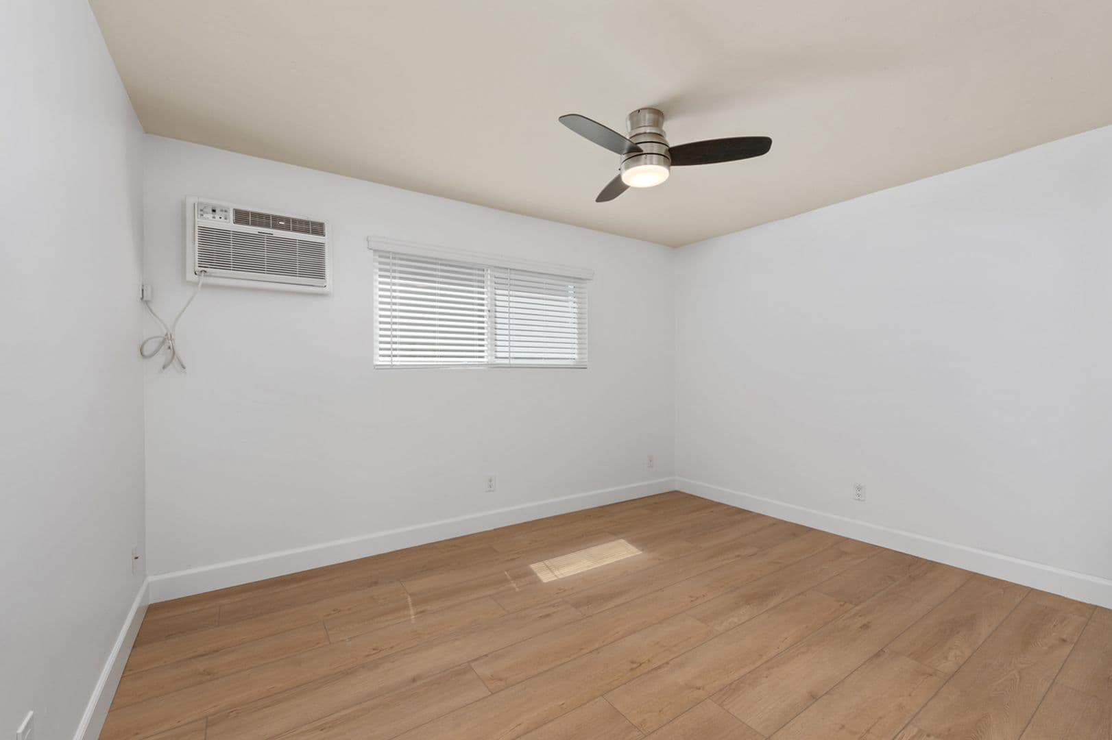 EL CAJON Apartment: 725 WASHINGTON HEIGHTS RD.