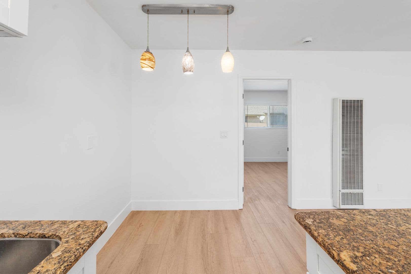 Imperial Beach Apartment: 1413 HEMLOCK AVENUE