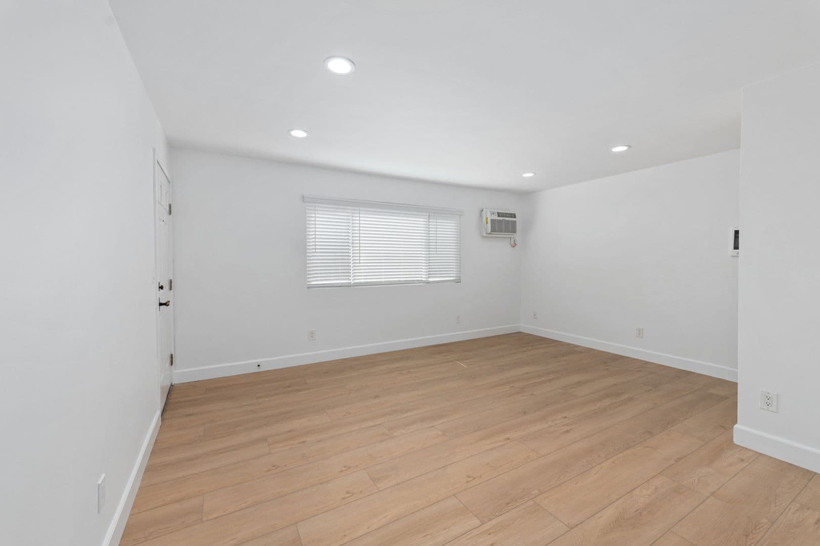 EL CAJON Apartment: 725 WASHINGTON HEIGHTS RD.
