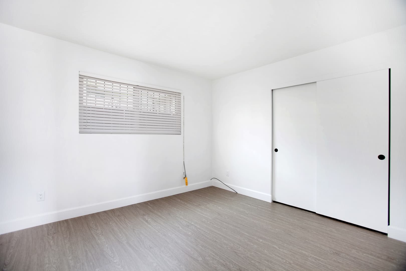 Imperial Beach Apartment: 1413 HEMLOCK AVENUE
